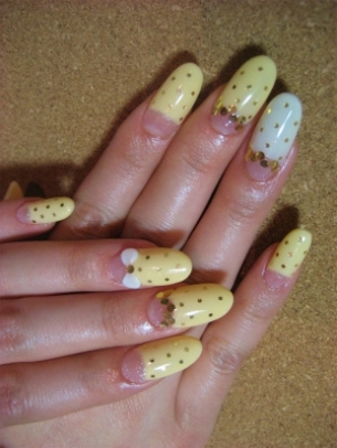 Pretty DIY Nail Art Designs