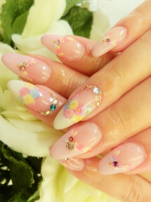 Stylish Nail Art Ideas for Summer