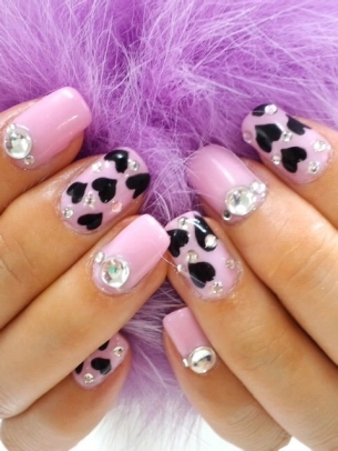 Pretty Nail Art Designs to Try This Summer