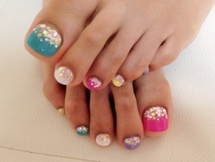 Pretty Pedicure Nail Art Ideas for 2020