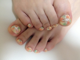 Pretty Pedicure Nail Art Ideas for 2020