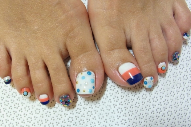 Stylish Pedicure Nail Art Designs for Summer