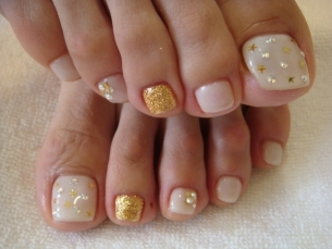 Chic Toe Nail Art Ideas for Summer