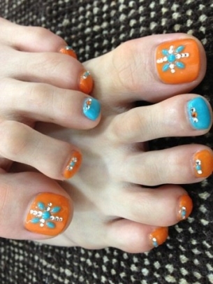 Pretty Pedicure Nail Art Designs
