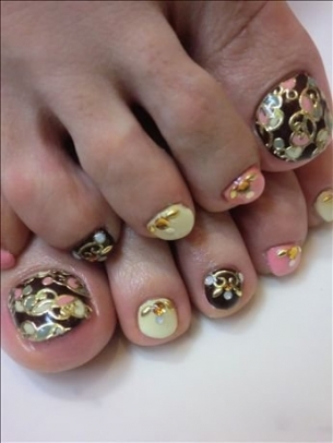 New Season Pedicure Nail Art Ideas