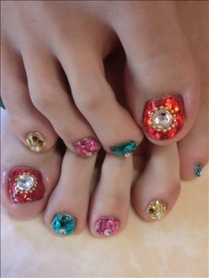 New Season Pedicure Nail Art Ideas
