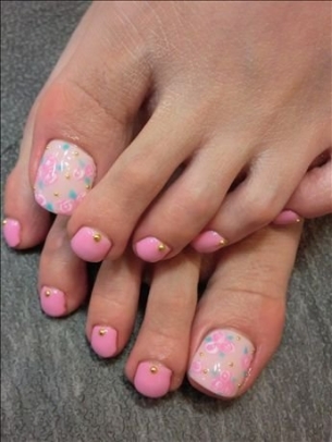 New Season Pedicure Nail Art Ideas