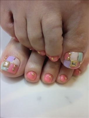 New Season Pedicure Nail Art Ideas