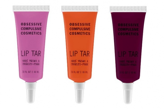 Obsessive Compulsive Cosmetics ‘Heroine’ Fall/Winter 2020 Makeup