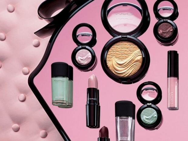 MAC Glamour Daze Holiday 2020 Collection