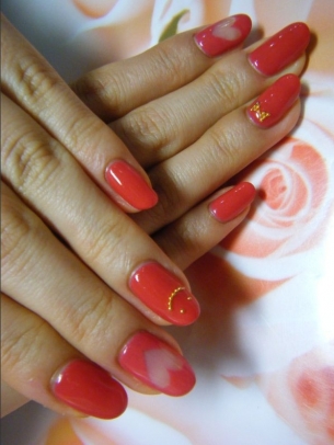 Trendy Holiday Nail Art Ideas