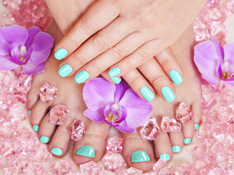 The Trendiest Toe Nail Designs for Summer