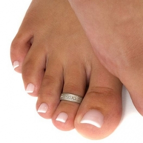 Hottest French Pedicure Designs