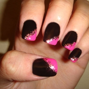 Simple Dark Nail Art Ideas