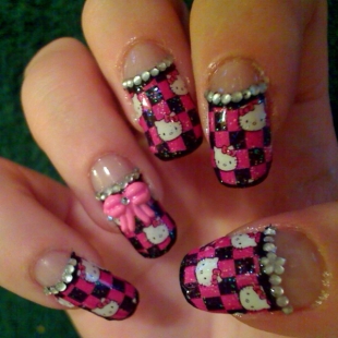 Hello Kitty Nail Art Designs