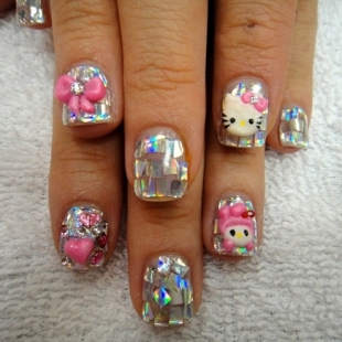 Hello Kitty Nail Art Designs