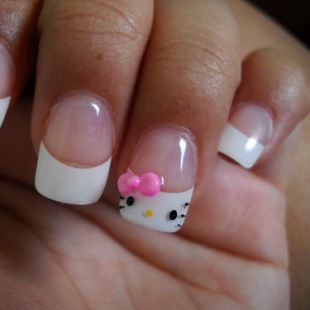Hello Kitty Nail Art Designs