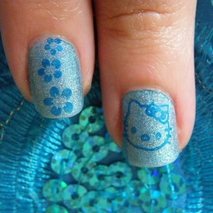 Hello Kitty Nail Art Designs