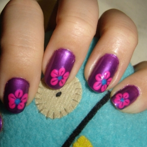 Super-Simple Spring Nail Art Ideas