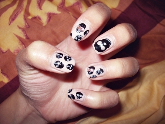 Ultra-Glam Nail Art Ideas