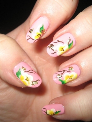 Lovely Floral Nail Painting Ideas