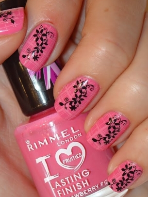 Simple Fall Season Nail Art Ideas