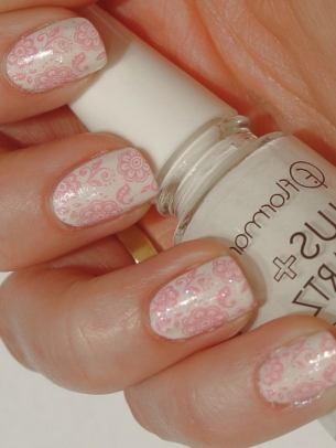 Simple Fall Season Nail Art Ideas