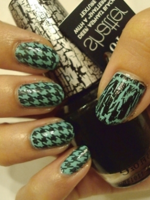 Party Perfect Holiday Nail Art