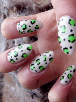 Flirty Colorful Nail Art Ideas