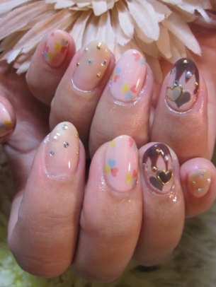 Flirty Spring Nail Art Ideas