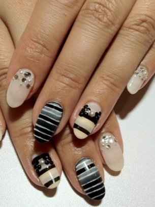 Coolest Spring Nail Art Ideas
