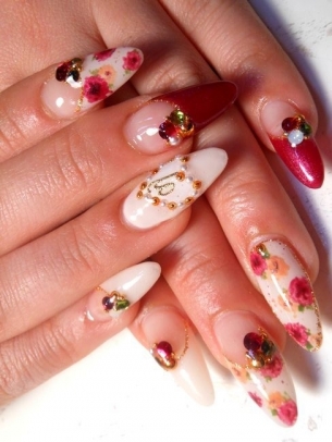 Show-Stopping Spring Nail Art Ideas