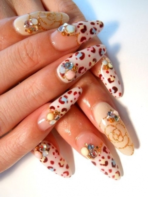Show-Stopping Spring Nail Art Ideas