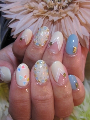 Urban Chic Nail Art Ideas