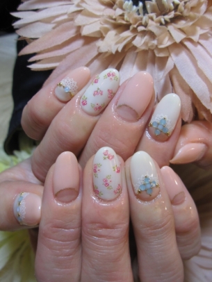 Urban Chic Nail Art Ideas