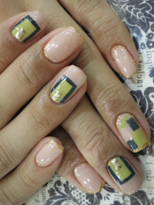 Groovy Spring Nail Art Ideas