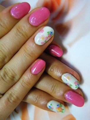 Alluring Spring Nail Art Ideas