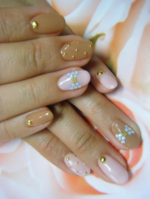 Alluring Spring Nail Art Ideas