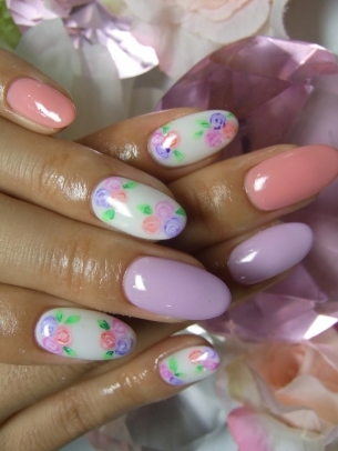 New Girly Nail Art Ideas for Summer