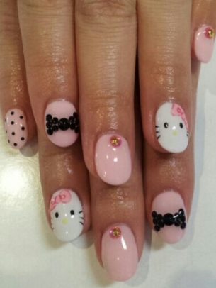 Chic Summer Nail Art Design Ideas