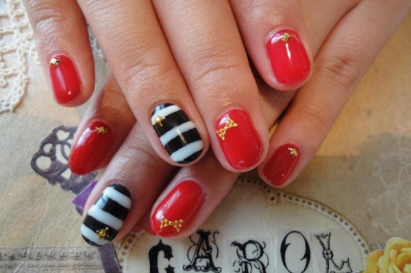 Flirty & Fun Summer Nail Art