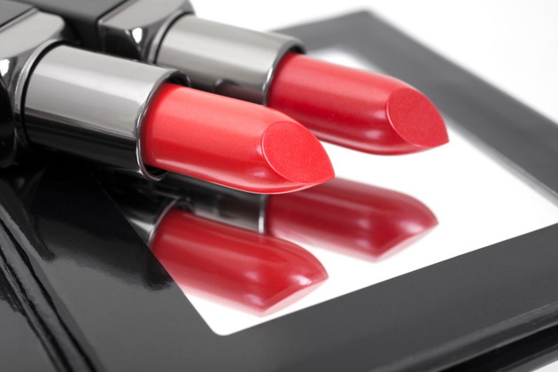 Lead in Lipstick: How Dangerous Is It?