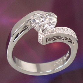 heart diamond filigree ring