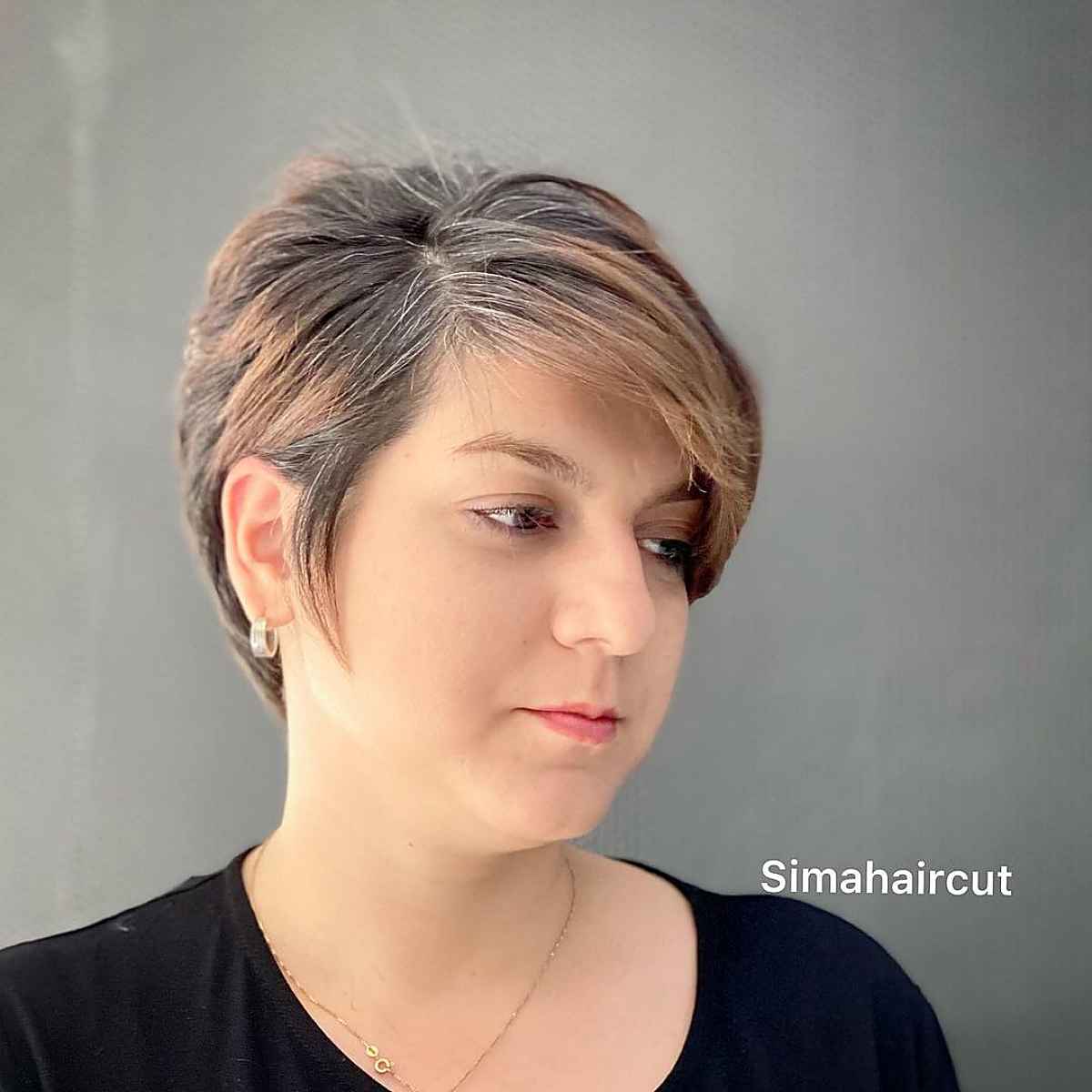 18 Flattering Long Pixie Cuts for Full Faces to Look Slimmer
