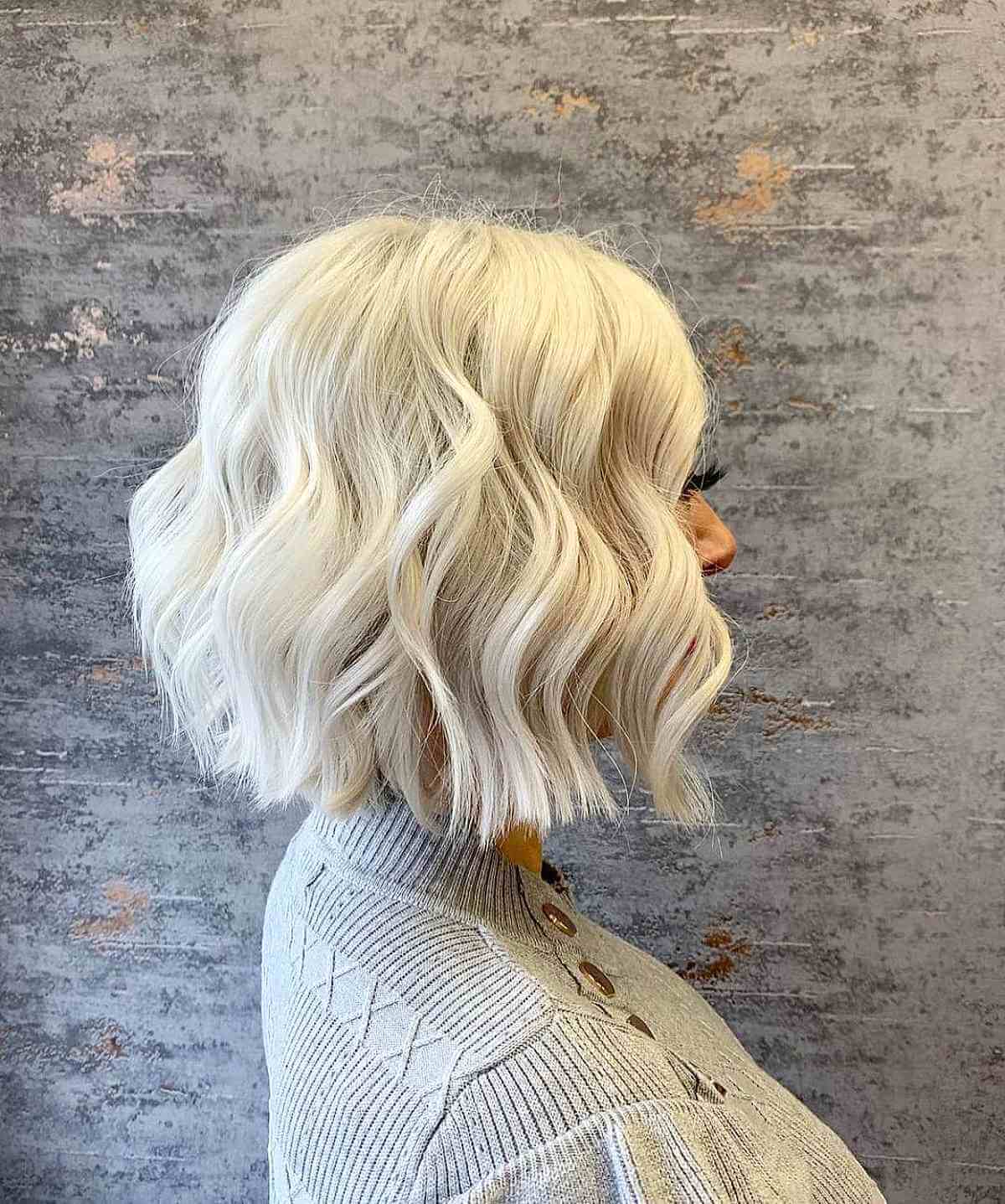 17 Cutest Short Haircuts for Thick, Wavy Hair to Style More Easily