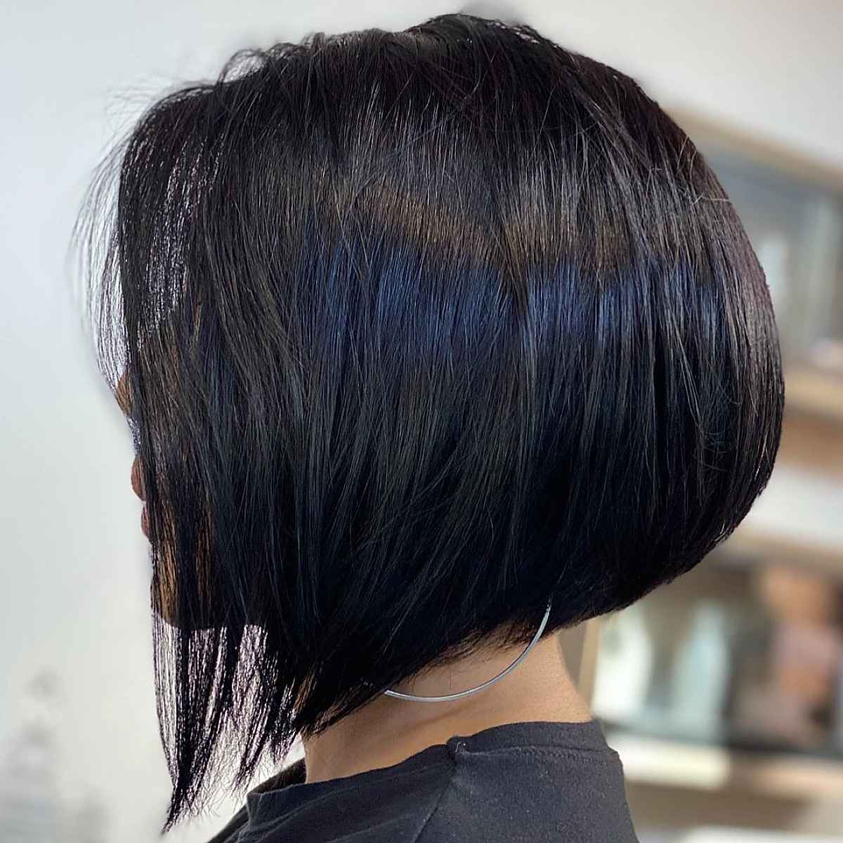 24 Short, Stacked Inverted Bob Haircut Ideas to Spice Up Your Style
