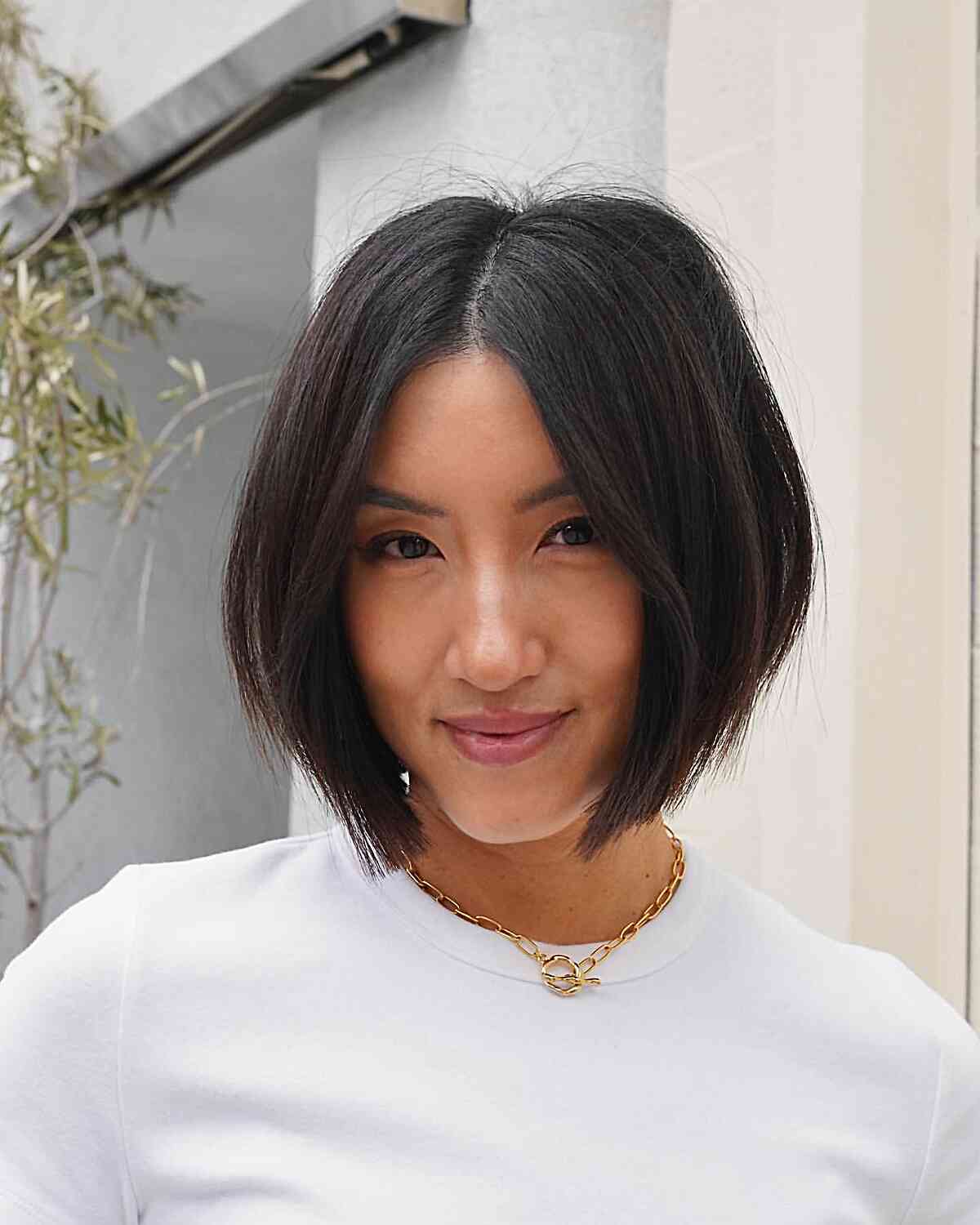 19 Cutest Chin-Length Layered Bobs for a Fresh, Short Look