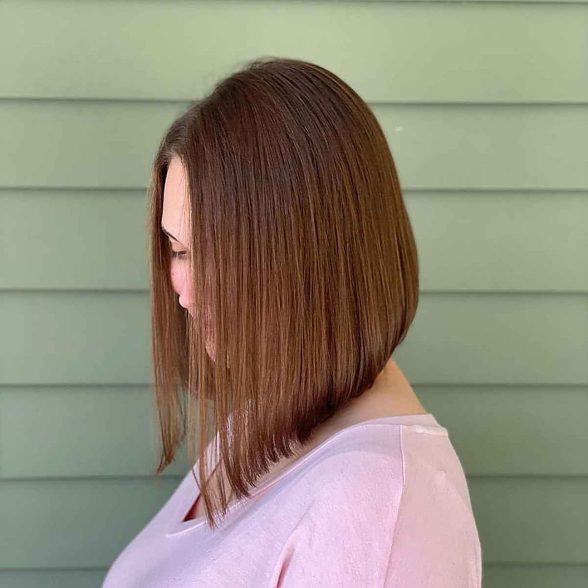 19 Flattering Long Bob Haircuts for Women with Full and Round Faces