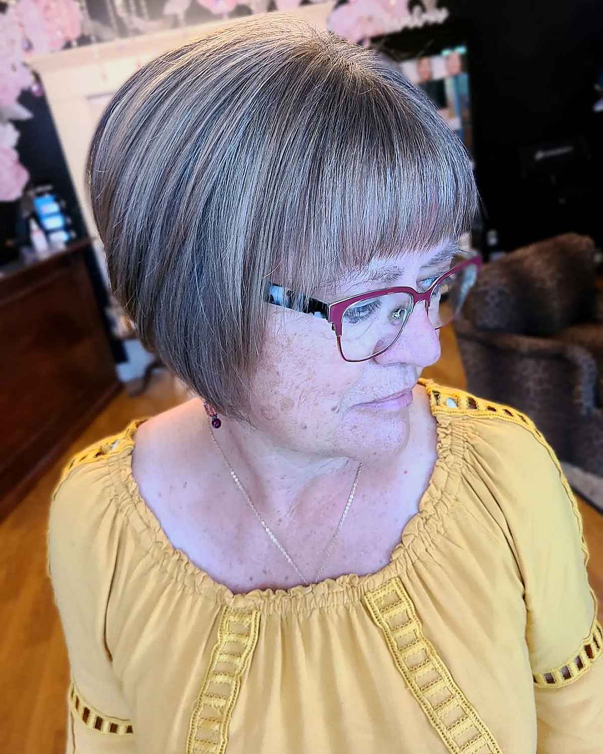 18 Angled Bobs for Women Over 60 Who Want a Chic Look