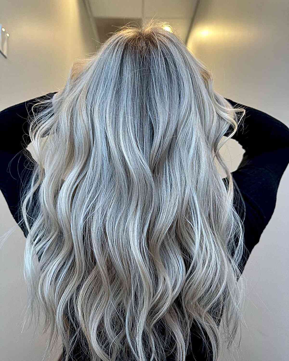 25 Icy Blonde Balayage Ideas for a Stunning Blonde Makeover